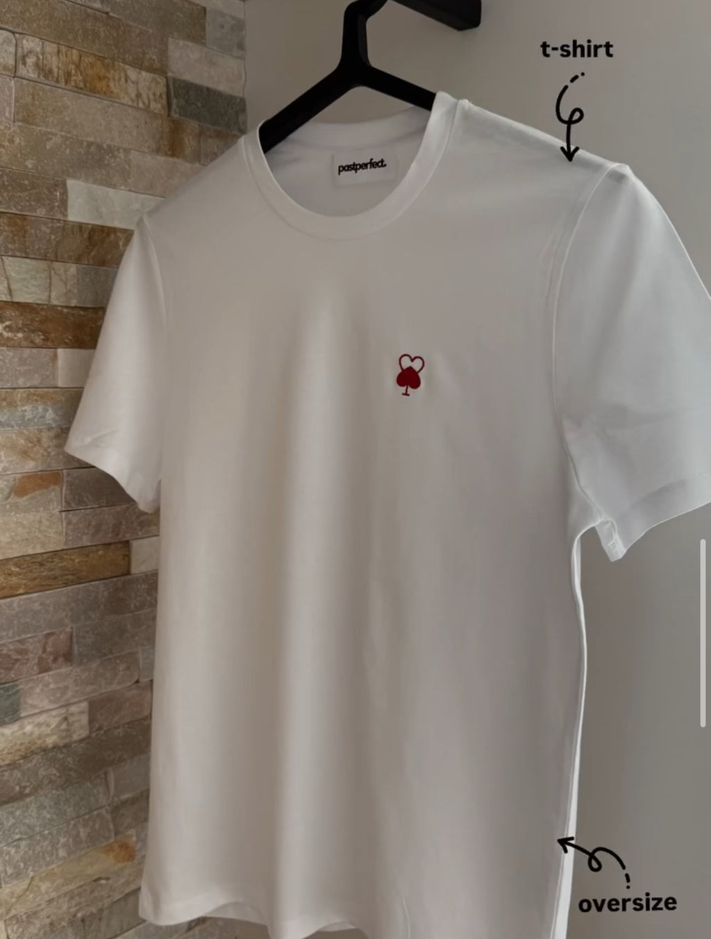 PASTPERFECT. T-SHIRT